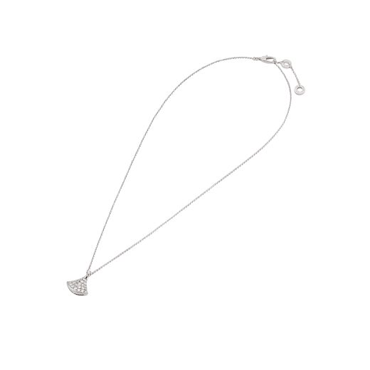 In der strahlenden Raffinesse des Diamant-Pavés schmückt sich die „DIVAS' DREAM“-Halskette mit einem Fächeranhänger, der mit den Bewegungen mitschwingt wie ein kostbarer Talisman der Eleganz. 351099 image 2