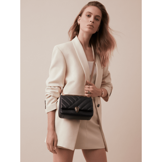 Serpenti Cabochon small shoulder bag in white agate soft matelassé calf leather with black nappa leather lining. Captivating snakehead closure in light gold-plated brass embellished with shiny black and white agate enamel scales and black onyx eyes. 1094-NSM image 5