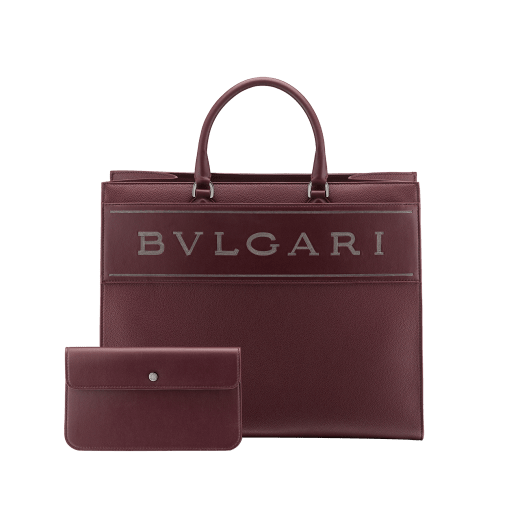 "Bvlgari Logo" large tote bag in black calf leather, with black grosgrain inner lining. Bvlgari logo featured with dark ruthenium-plated brass chain inserts on the black calf leather. BVL-1160 image 4