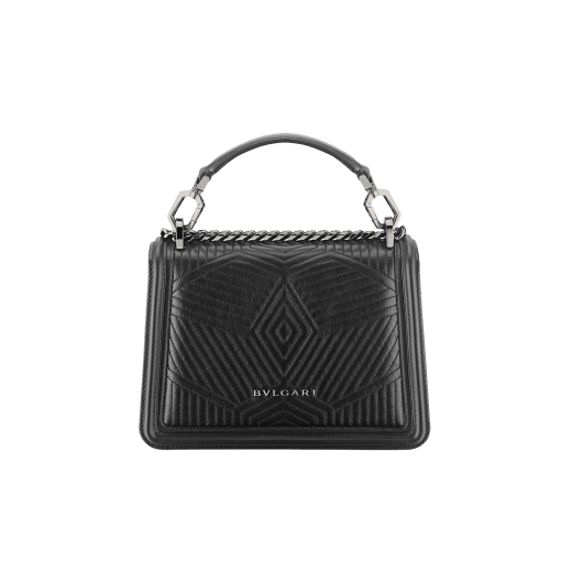 “Serpenti Diamond Blast” crossbody bag in white agate quilted nappa leather and emerald green smooth calf leather frames. Tempting snakehead closure in light gold-plated brass enriched with matte black and shiny emerald green enamel and black onyx eyes. 1063-FQDa image 3