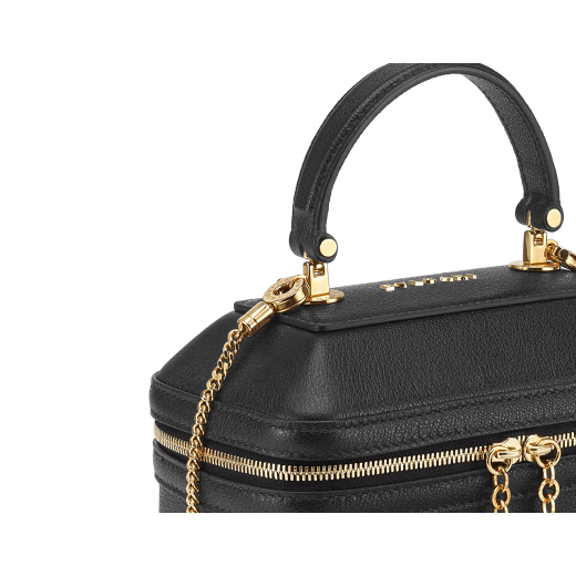 Serpenti Forever jewellery box bag in twilight sapphire blue Urban grain calf leather with Niagara sapphire blue nappa leather lining. Captivating snakehead zip pullers and chain strap decors in light gold-plated brass. 1177-UCL image 6