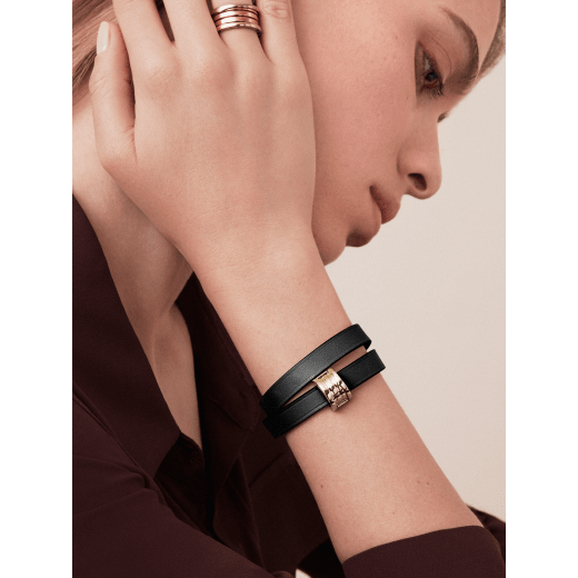 "Bvlgari Bvlgari" double-coiled bracelet in black calf leather, with B.Zero1 snap closure in light gold plated brass. BZERO1-CL-B image 5