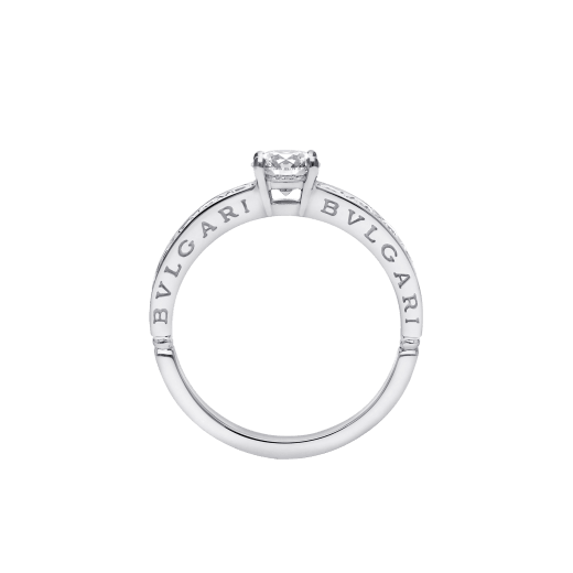 Anello 1503 – Dedicata a Venezia in platino con diamante tondo taglio brillante e pavé di diamanti. 343534 image 4