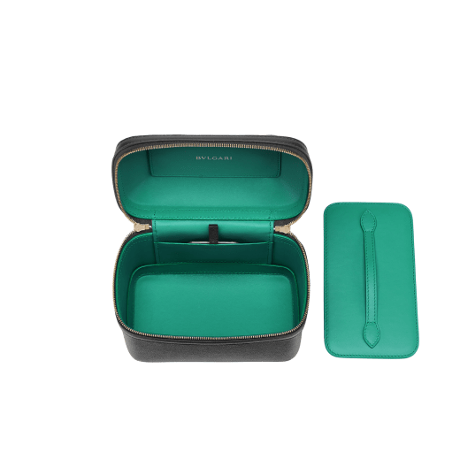 Serpenti Forever jewellery box bag in twilight sapphire blue Urban grain calf leather with Niagara sapphire blue nappa leather lining. Captivating snakehead zip pullers and chain strap decors in light gold-plated brass. 1177-UCL image 4