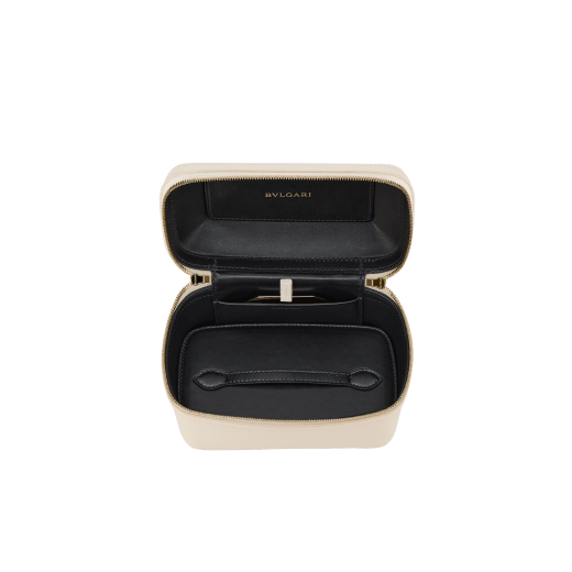 Serpenti Forever jewellery box bag in twilight sapphire blue Urban grain calf leather with Niagara sapphire blue nappa leather lining. Captivating snakehead zip pullers and chain strap decors in light gold-plated brass. 1177-UCL image 4
