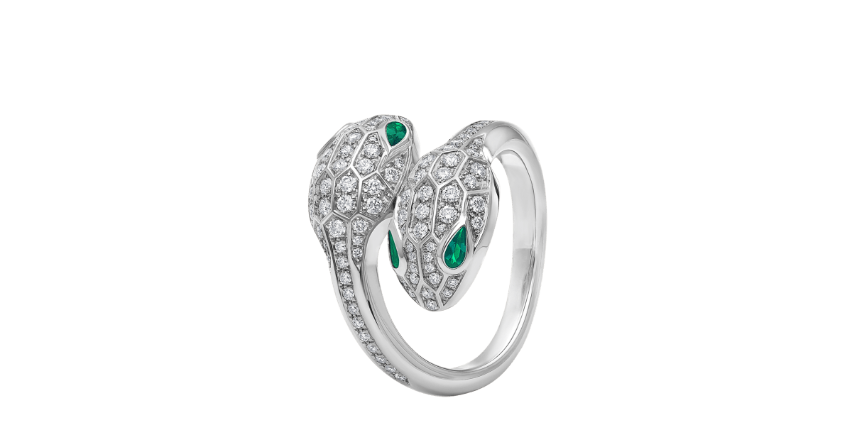 White gold Serpenti Seduttori Ring Green with 0.55 ct Emeralds,Diamonds | Bulgari Official Store