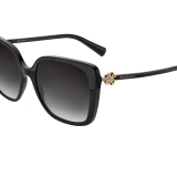 Bulgari Fiorever acetate squared sunglasses. 904010 image 1