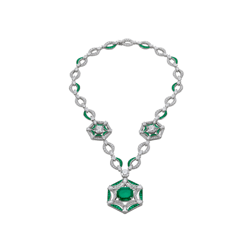 In a play of sublime geometries glorifying the central octagonal emerald, the Festa delle principesse necklace is an architecture of opulent and regal beauty. 262456 image 1