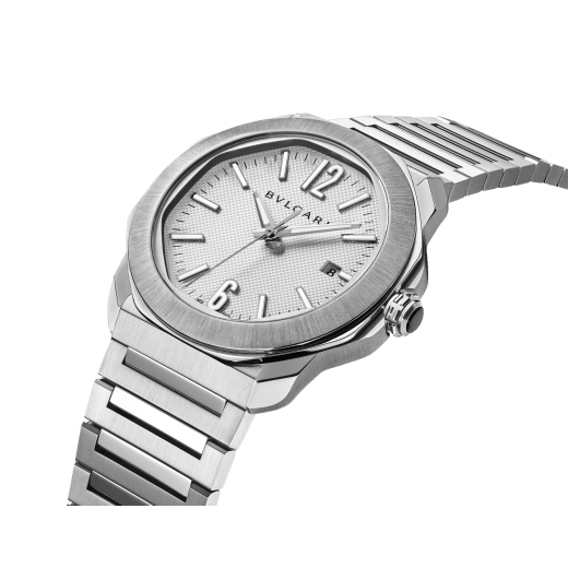 Octo Roma Automatic watch with mechanical manufacture movement, automatic winding, satin-brushed and polished stainless steel case and interchangeable bracelet, gray Clous de Paris dial. Water-resistant up to 100 meters. 103738 image 2