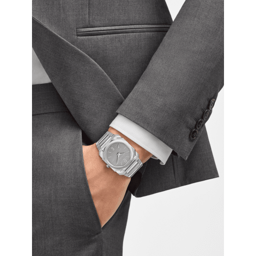 Octo Finissimo Automatic watch with satin-polished titanium case and bracelet, extra-thin mechanical manufacture movement, automatic winding, small seconds and opaline titanium dial. Water-resistant up to 30 metres. 104351 image 2