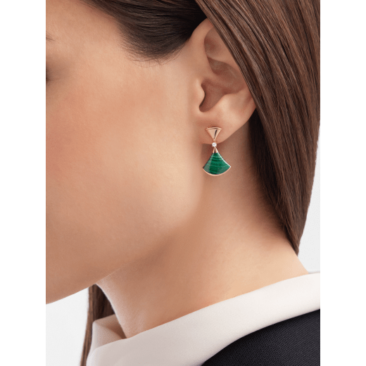 Divas' Dream 18 kt rose gold earring set with malachite elements and round brilliant-cut diamonds. 356454 image 2