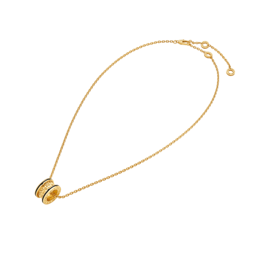 Collana B.zero1 Rock Chain in oro giallo 18 kt con pendente tondo con borchie e inserti in ceramica nera, da indossare anche separatamente insieme alla catena supplementare. CL860520 image 6