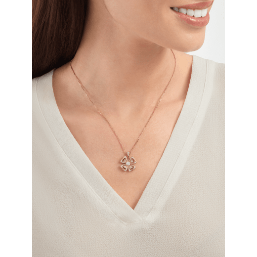 Fiorever 18 kt rose gold necklace set with a central diamond and pavé diamonds. 355885 image 5