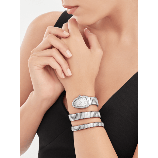 Serpenti Tubogas double spiral watch in stainless steel case and bracelet, bezel set with brilliant cut diamonds and silver opaline dial. SP35C6SDS-2T-WG image 2