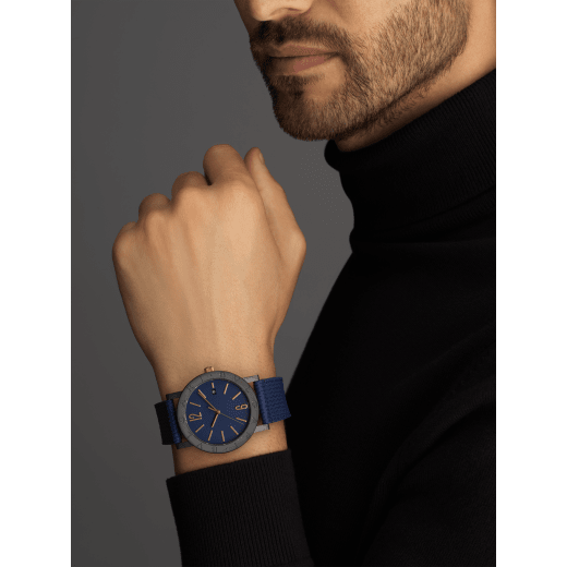 BVLGARI BVLGARI watch with mechanical manufacture movement, automatic winding and date, stainless steel case treated with Diamond Like Carbon and logo engraving on the bezel, blue dial and a blue rubber bracelet. 103133 image 2