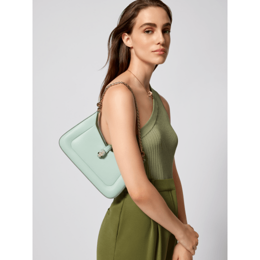 Serpenti Baia small shoulder bag in aquamarine Metropolitan calf leather with foggy opal grey nappa leather lining. Captivating snakehead magnetic closure in light gold-plated brass embellished with aquamarine enamel and light gold-plated brass scales, and black onyx eyes; additional zipped top closure. 293631 image 2