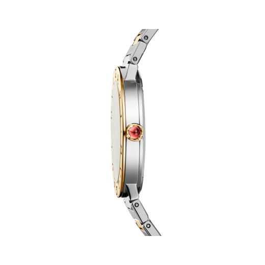 Orologio Bvlgari Bvlgari in oro giallo 18 kt e acciaio inossidabile lucido e satinato-spazzolato, lunetta con doppio logo, quadrante in madreperla bianca e indici con 12 diamanti. Impermeabile fino a 30 metri. 104278 image 3