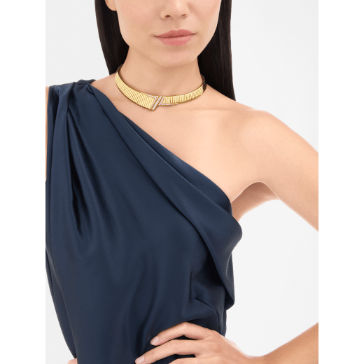 Bvlgari Tubogas 不對稱項鍊，採用 18K 黃金，飾以半密鑲鑽石，搭配滑動式扣環。 362515 image 3