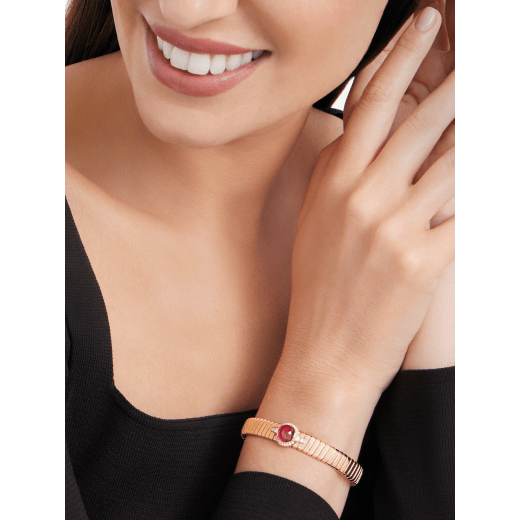 Bvlgari Tubogas 18 kt rose gold bracelet set with a cabochon-cut rubellite framed by pavé diamonds BR860335 image 2