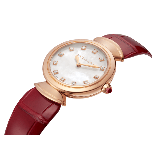 DIVAS' DREAM watch with 18 kt rose gold case, white acetate dial set with diamond indexes and red alligator bracelet. 102840 image 2