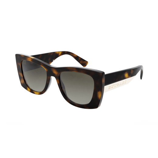 Bvlgari Roma Sonnenbrille in Schmetterlingsform aus Azetat mit Metalllogo an den Bügeln BV40038I image 1