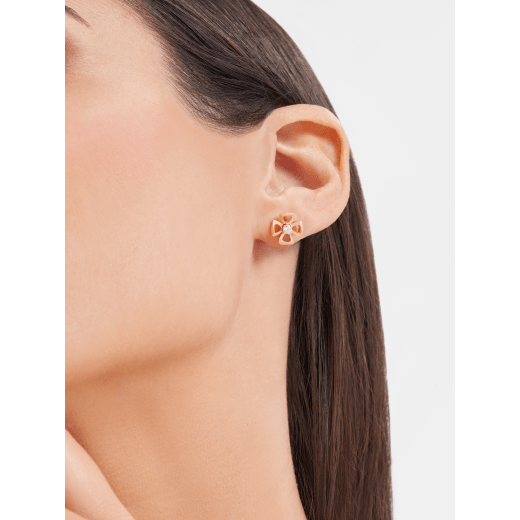 Fiorever 18 kt rose gold earrings, set with two central diamonds. 355327 image 5