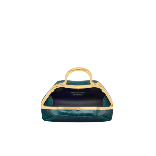 Serpentine mini top handle bag in bright forest emerald shiny karung with black nappa leather lining. Captivating snake body-shaped top handle in gold-plated brass embellished with engraved scales and red enamel eyes, press-button closure and gold-plated brass hardware. 294311 image 3