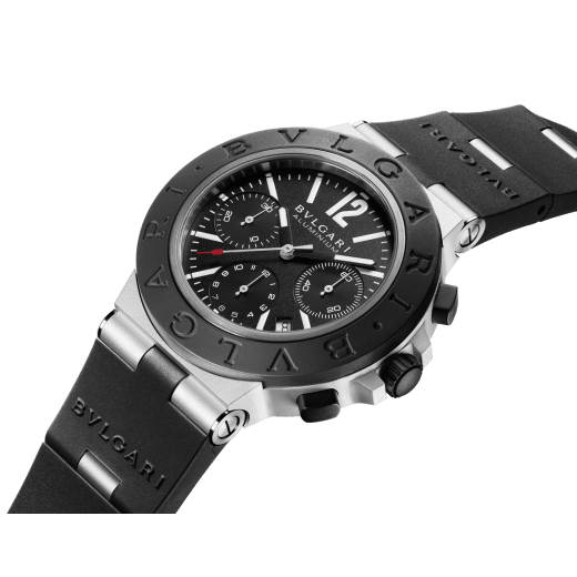 Bulgari Aluminium watch with mechanical manufacture movement, automatic winding, chronograph, 41 mm aluminum case, black rubber bezel and bracelet, and black dial. Water resistant up to 100 meters 103868 image 2