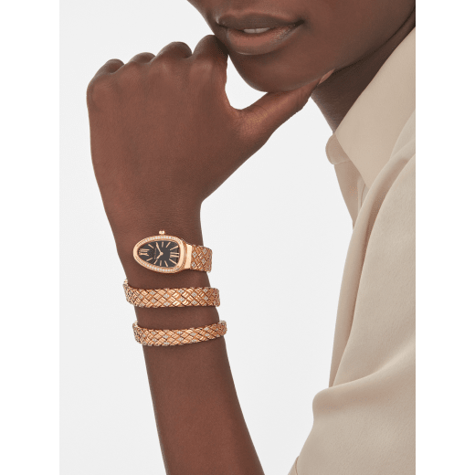 Serpenti Spiga 雙圈腕錶，18K 玫瑰金錶殼和錶帶鑲飾鑽石，黑色錶盤。 SERPENTI-SPIGA-2TBLACKDIALDIAM image 1