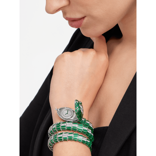 Serpenti Misteriosi High Jewellery secret watch with mechanical manufacture micro-movement with manual winding, 18 kt white gold case and bracelet with green lacquer, brilliant-cut diamonds and two pear-cut emeralds, with pavé-set diamond dial. 103560 image 1
