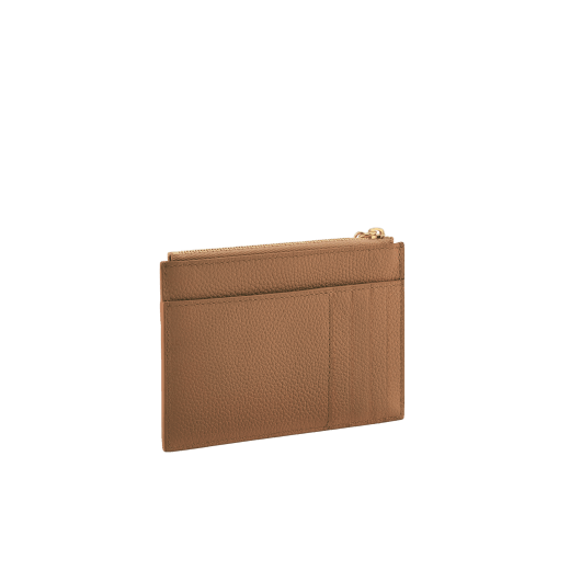 Bvlgari Roma zipped card holder in Bright Travertino soft drummed calf leather with Bright Travertino nappa leather interior. Zip closure with iconic light gold-plated brass zip puller engraved with the Bvlgari logo. BVR-ZIP-CCHOLDER image 3