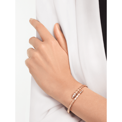 Serpenti Viper double layer, wrap bangle bracelet in18 kt rose gold, set with demi-pavé diamonds BR858812 image 4