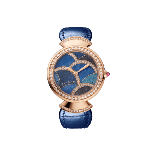 Orologio Divas' Dream con cassa in oro rosa 18 kt con diamanti taglio brillante, quadrante intarsiato con elementi in legno blu e diamanti taglio brillante, cinturino in alligatore blu. Impermeabile fino a 30 metri. 104023 image 1