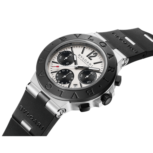 Bvlgari Aluminium watch with mechanical manufacture movement, automatic winding, chronograph, 41 mm aluminium and titanium case, black rubber bezel with Bvlgari Bvlgari engraving, grey dial and black rubber bracelet. Water resistant up to 100 metres 103722 image 2