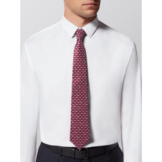 Siebenfach gefaltete With Love Krawatte aus feiner bedruckter gelber Saglione-Seide. WITHLOVE image 2