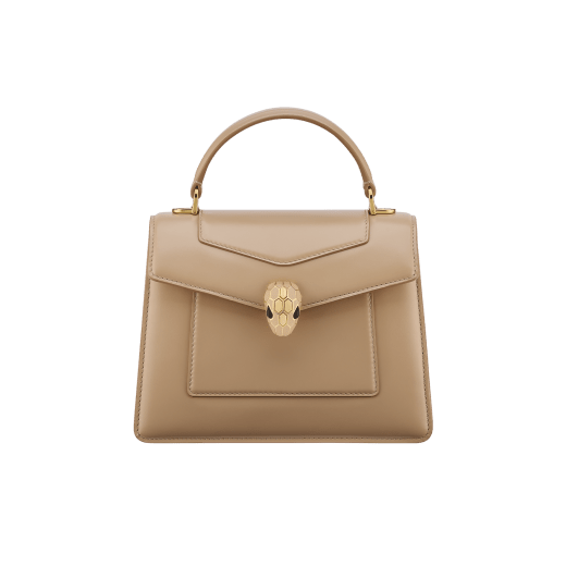 Borsa a mano media Serpenti Forever in vitello beige travertino con fodera in nappa beige travertino. Accattivante chiusura magnetica Serpenti in ottone placcato oro con squame in smalto beige noisette e ottone placcato oro e occhi in onice nera. 294949 image 1