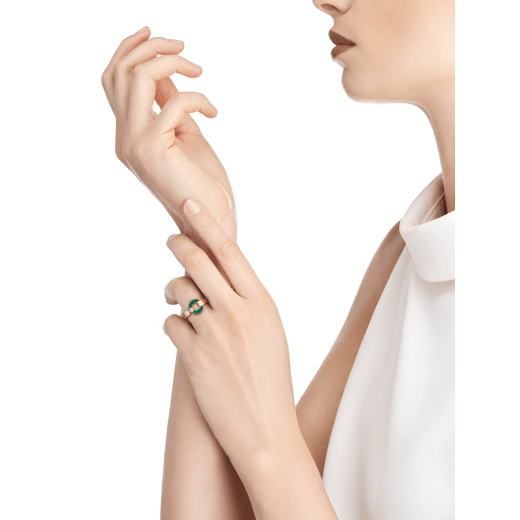 BVLGARI BVLGARI Openwork 18 kt rose gold ring set with malachite elements and a round brilliant-cut diamond AN858946 image 3