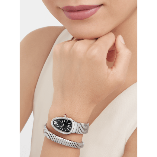 Serpenti Tubogas single spiral watch with stainless steel case and bracelet, bezel set with brilliant-cut diamonds and black dial with guilloché soleil treatment. Water-resistant up to 30 metres. Large size SERPENTI-TUBOGAS-1T-BlackDialDiam image 2