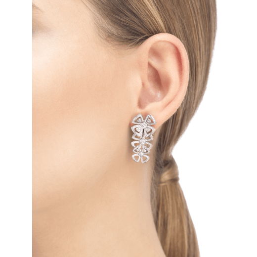 Fiorever 18 kt white gold pendant earring, set with 6 round brilliant-cut diamonds and pavé diamonds. 356911 image 3