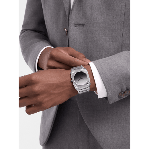 Octo Finissimo Lee Ufan Special Edition watch with mechanical manufacture ultra-thin movement, automatic winding, hand-filed titanium case and bracelet, stainless-steel sunray-polished bezel and mirror-effect dial. Water-resistant up to 30 metres. Limited Edition of 150 pieces 104132 image 1