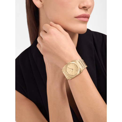 Octo Finissimo Automatic watch in satin-polished 18 kt yellow gold case and bracelet with extra thin mechanical manufacture movement, automatic winding, small seconds and 18 kt yellow gold dial. Water-resistant up to 30 metres. 104120 image 1