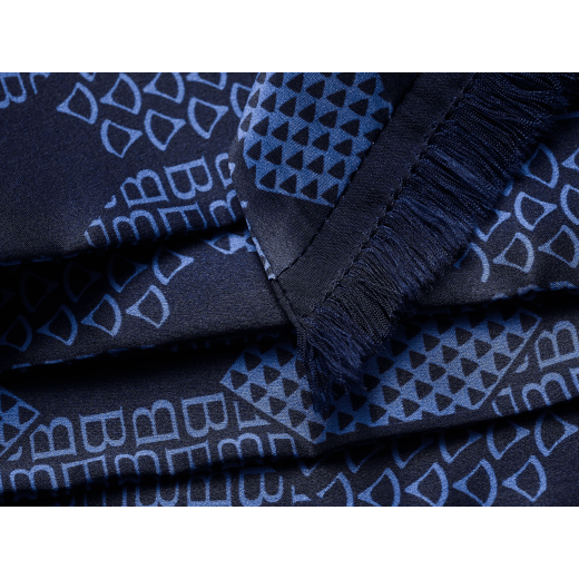 Big Scales shelley for men in fine black printed silk twill. BIGSCALESSHELLEY image 2