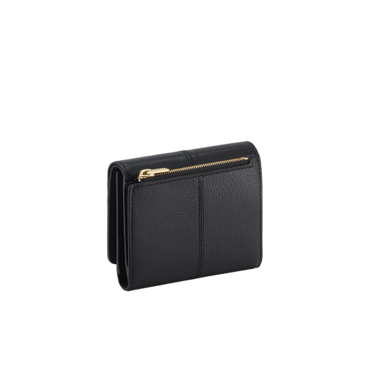 Divas' Dream compact wallet in star rose pink goat leather with crystal rose nappa leather interior. Refined signature press button closure in gold-plated brass. DIVA-SLIMCOMPACT image 3