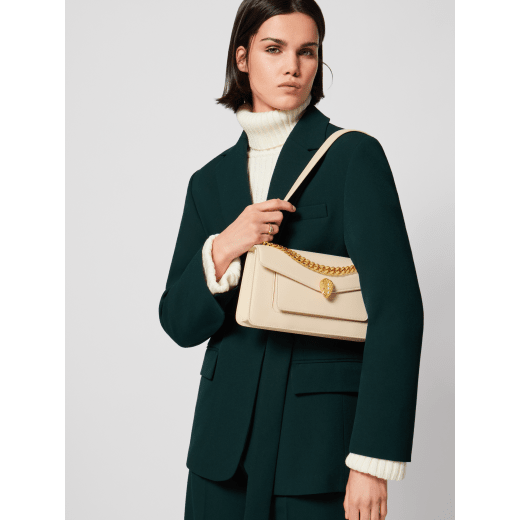 Serpenti East-West Maxi Chain medium shoulder bag in foggy opal grey Metropolitan calf leather with linen agate beige nappa leather lining. Captivating snakehead magnetic closure in gold-plated brass embellished with grey agate scales and red enamel eyes. SEA-1238-MCCL image 1