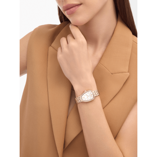 Serpenti Seduttori automatic watch in 18 kt rose gold with diamond-set bezel and white opaline dial. Water-resistant up to 30 metres 103899 image 1