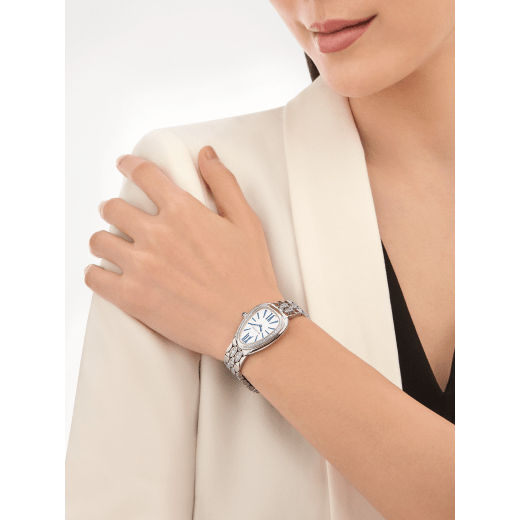 SERPENTI SEDUTTORI Lady Watch. 33 mm, 18kt withe gold case and bracelet set with diamonds. 18kt white gold crown set with 1 cab cut sapphire. White silver opaline. 18kt white gold bracelet with folding clasp. Quartz movement, hours and minutes functions. Water-resistant up to 30 metres. 103276 image 1