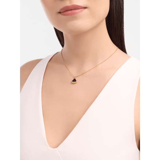 Divas' Dream 18 kt yellow gold pendant necklace set with black onyx and brilliant-cut diamonds 361838 image 2
