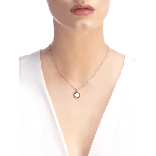 BVLGARI BVLGARI 18 kt rose gold chain and 18 kt rose gold pendant set with mother-of-pearl, onyx and pavé diamonds 347761 image 5