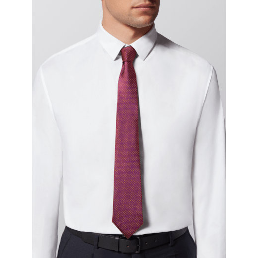 ربطة عنق بسبع طيات "بولغري شاين بيث" من حرير الجاكار الفاخر باللون الخمري. BulgariShineBetha image 2
