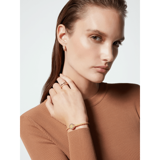 BULGARI BULGARI bracelet in Sahara amber light brown braided calf leather with light gold-plated brass clasp closure. Iconic décor in light gold-plated brass embellished with Sahara amber light brown enamel. BB-LOGO-WCL-SA image 2